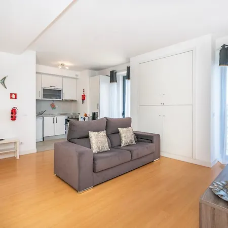 Modern Flat By Marina And Old Town * Lagos